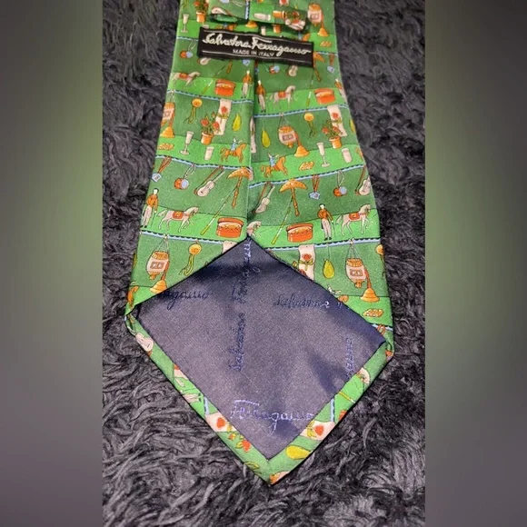 Salvatore Ferragamo Tie - Picture 8 of 8